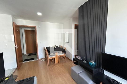 Sala de apartamento para alugar com 2 quartos, 47m² em Água Santa, Rio de Janeiro