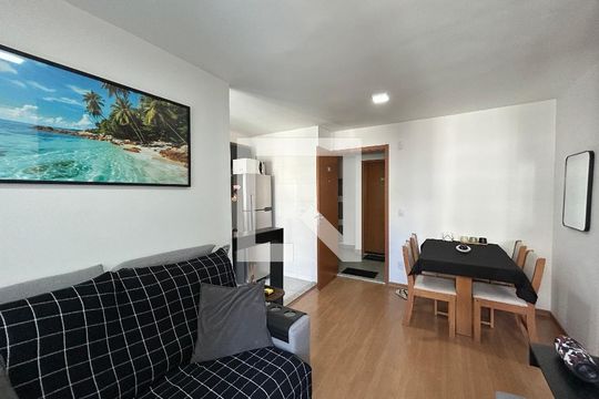 Sala de apartamento para alugar com 2 quartos, 47m² em Água Santa, Rio de Janeiro
