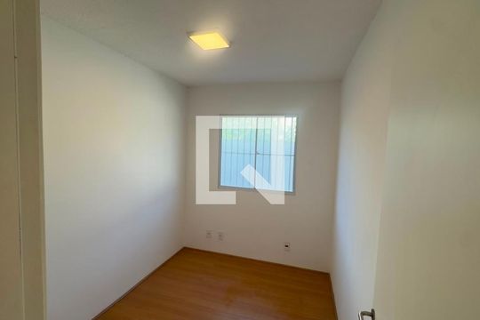 Sala de apartamento à venda com 2 quartos, 44m² em Campo Grande, Rio de Janeiro