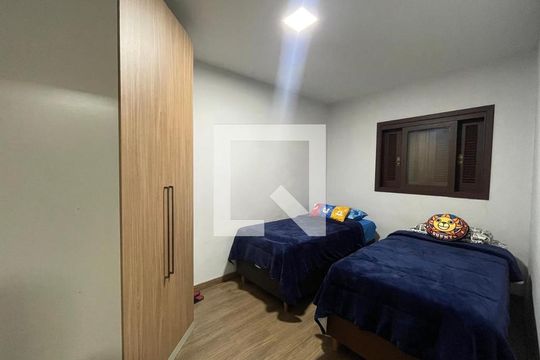 Casa à venda com 3 quartos, 625m² em Feitoria, São Leopoldo