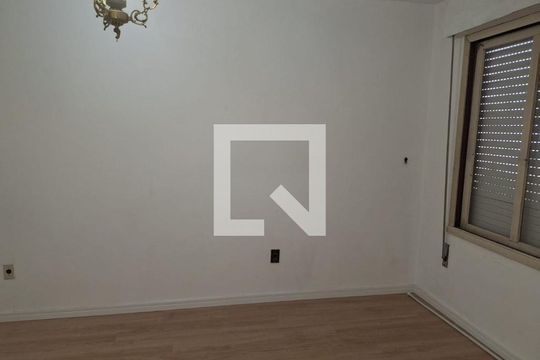 Quarto 1 de apartamento para alugar com 2 quartos, 79m² em São Sebastião, Porto Alegre