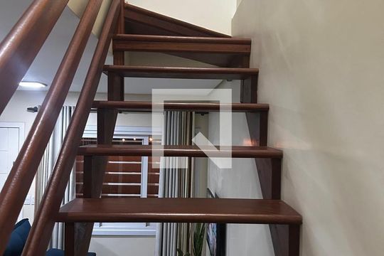 Casa à venda com 3 quartos, 90m² em Niterói, Canoas