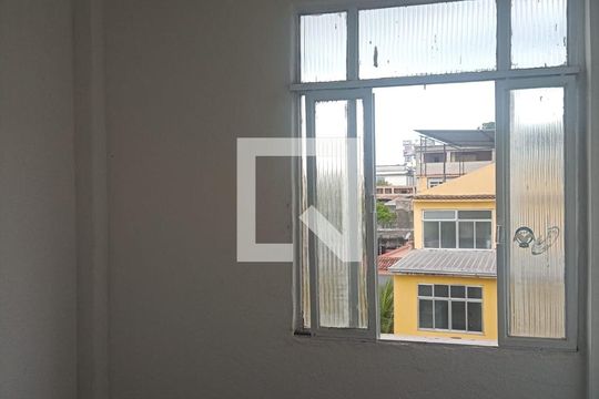 Quarto de apartamento para alugar com 2 quartos, 60m² em Vila Paula, Duque de Caxias