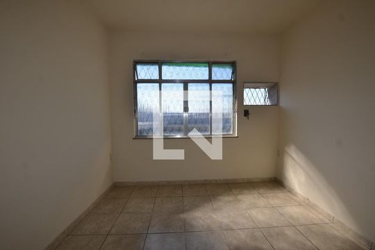 Quarto 1 de apartamento para alugar com 2 quartos, 69m² em Vila Valqueire, Rio de Janeiro