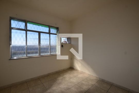 Quarto 1 de apartamento para alugar com 2 quartos, 69m² em Vila Valqueire, Rio de Janeiro