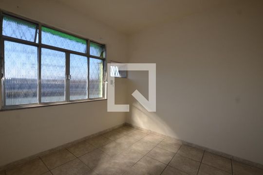 Quarto 1 de apartamento para alugar com 2 quartos, 69m² em Vila Valqueire, Rio de Janeiro