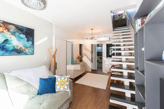 Sala de casa à venda com 3 quartos, 142m² em Tijuca, Rio de Janeiro