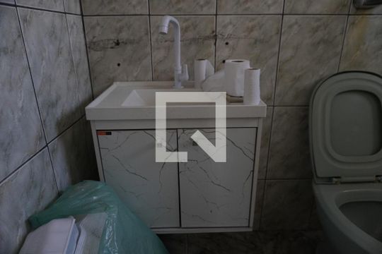 Casa para alugar com 1 quarto, 50m² em Parque Guaianazes, São Paulo