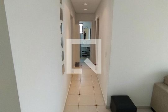 Corredor de apartamento para alugar com 2 quartos, 46m² em Santo Amaro, São Paulo
