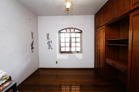 Quarto 2 de casa para alugar com 4 quartos, 340m² em Salgado Filho, Belo Horizonte