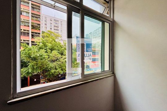 Sala/Quarto de apartamento para alugar com 1 quarto, 36m² em Ipanema, Rio de Janeiro