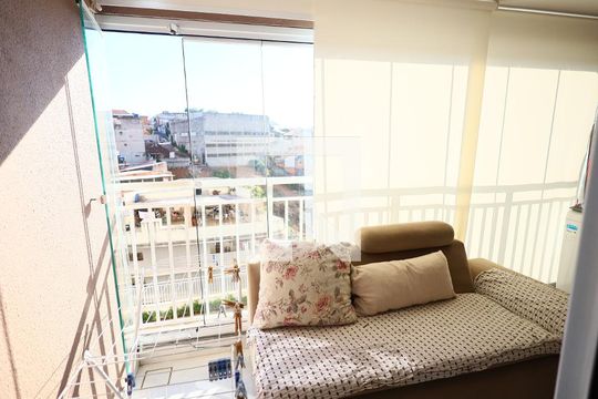 Sala de apartamento à venda com 2 quartos, 51m² em Jardim Roberto, Osasco