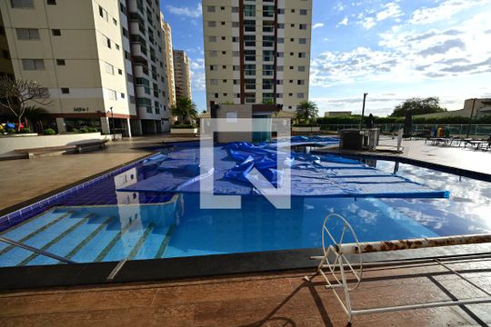 Apartamento à venda com 3 quartos, 93m² em Condomínio Esmeralda, Goiânia