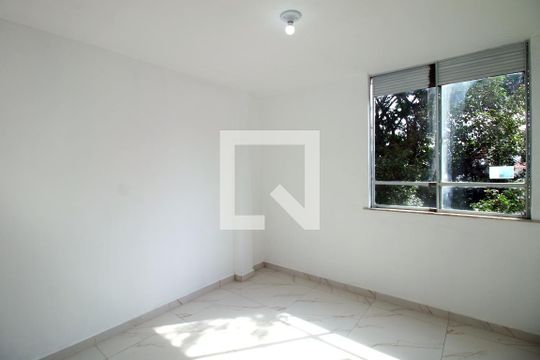 Quarto 1 de apartamento para alugar com 2 quartos, 75m² em Vicente de Carvalho, Rio de Janeiro