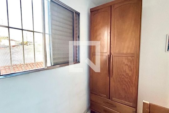 Quarto 1 de casa à venda com 3 quartos, 180m² em Jardim Santa Mena, Guarulhos