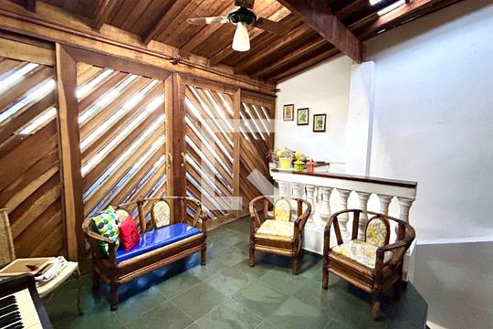 Sala 2 de casa à venda com 3 quartos, 180m² em Jardim Santa Mena, Guarulhos