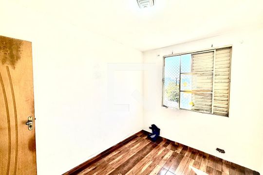 Quarto 1 de apartamento para alugar com 2 quartos, 53m² em Vila Silvia, São Paulo