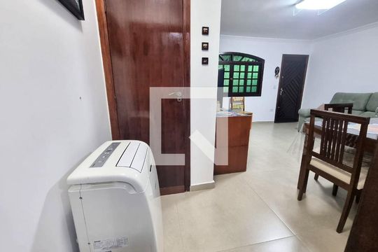 Sala de casa à venda com 3 quartos, 120m² em Vila da Saúde, São Paulo