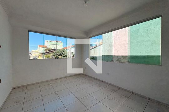 Sala de casa para alugar com 1 quarto, 45m² em Parque Oratório, Santo André