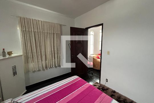 Quarto 1 de casa à venda com 2 quartos, 120m² em Bento Ribeiro, Rio de Janeiro