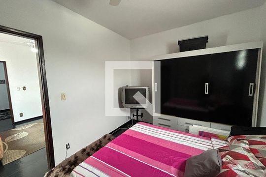 Quarto 1 de casa à venda com 2 quartos, 120m² em Bento Ribeiro, Rio de Janeiro