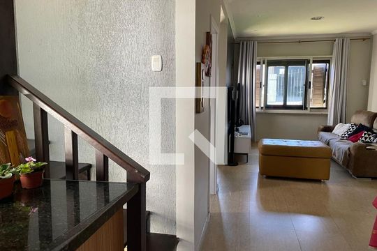 Sala de casa para alugar com 3 quartos, 300m² em Barnabé, Gravataí