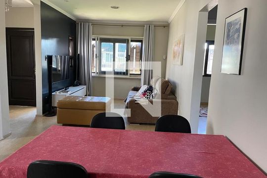 Sala de casa para alugar com 3 quartos, 300m² em Barnabé, Gravataí