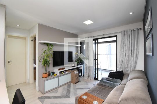 Sala/Cozinha de kitnet/studio à venda com 1 quarto, 45m² em Campina do Siqueira, Curitiba