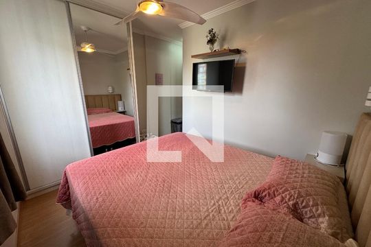 Apartamento à venda com 2 quartos, 56m² em Quadra 301, Brasília