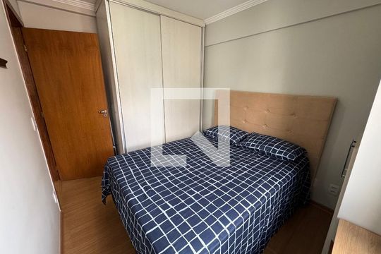 Apartamento à venda com 2 quartos, 56m² em Quadra 301, Brasília