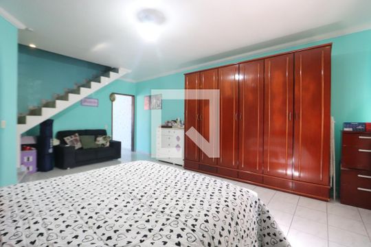 Sala e Quarto de casa à venda com 2 quartos, 63m² em Parque Santa Madalena, São Paulo