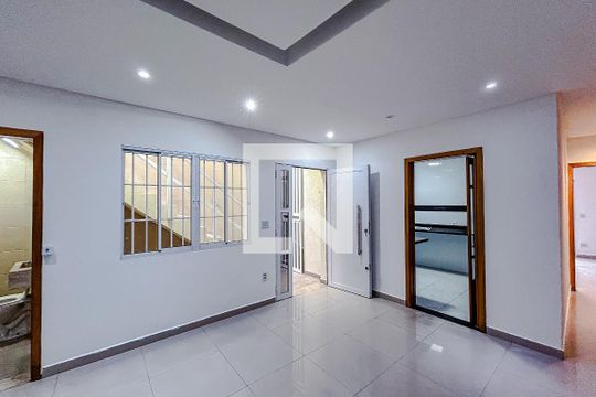 Sala de casa para alugar com 3 quartos, 120m² em Chácara Califórnia, São Paulo