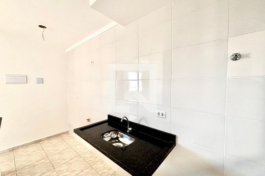 Cozinha  de apartamento à venda com 2 quartos, 38m² em Cidade Patriarca, São Paulo