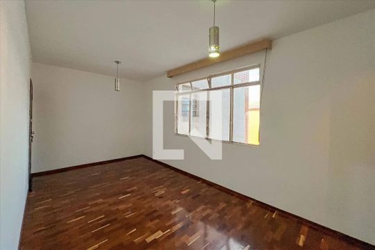 Sala de apartamento para alugar com 2 quartos, 90m² em São Lucas, Belo Horizonte