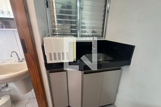 Detalhe de kitnet/studio para alugar com 1 quarto, 14m² em Presidente Altino, Osasco