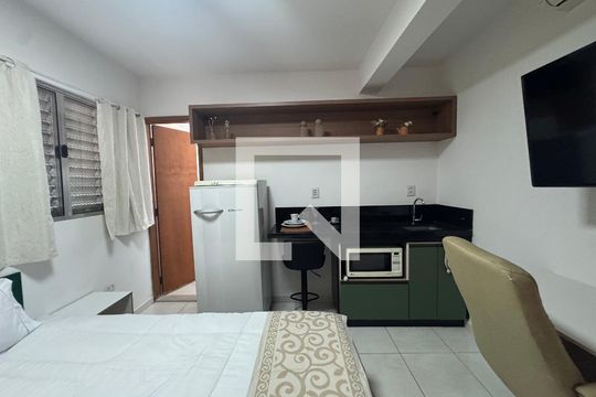 Quarto/cozinha de kitnet/studio para alugar com 1 quarto, 15m² em Presidente Altino, Osasco