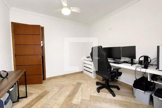 Quarto de casa à venda com 3 quartos, 130m² em Vila Dayse, São Bernardo do Campo
