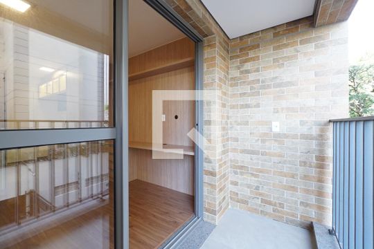 Varanda de kitnet/studio à venda com 1 quarto, 24m² em Chácara Klabin, São Paulo
