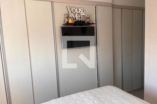 Suíte de apartamento à venda com 3 quartos, 88m² em Vila Guarani (zona Sul), São Paulo