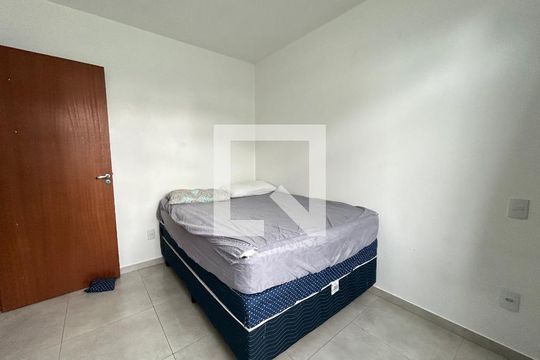 Quarto de apartamento para alugar com 2 quartos, 80m² em Barra da Lagoa, Florianópolis