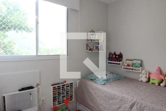 Quarto de apartamento à venda com 3 quartos, 67m² em Jacarepaguá, Rio de Janeiro