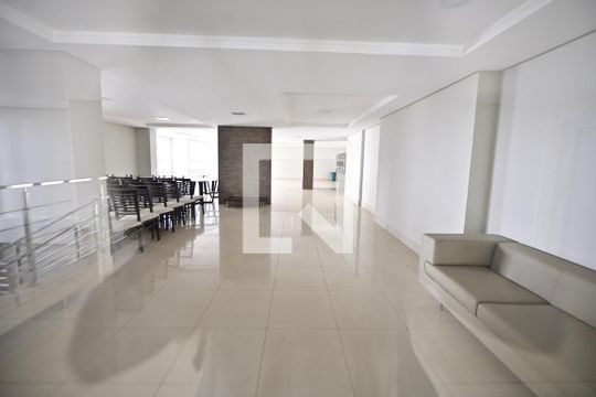 Apartamento para alugar com 2 quartos, 80m² em Serrinha, Goiânia