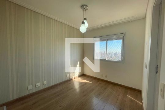 Quarto de apartamento para alugar com 3 quartos, 141m² em Vila Gumercindo, São Paulo