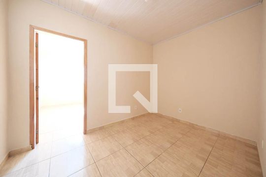 Quarto 2 de casa para alugar com 3 quartos, 120m² em Vila Ré, São Paulo