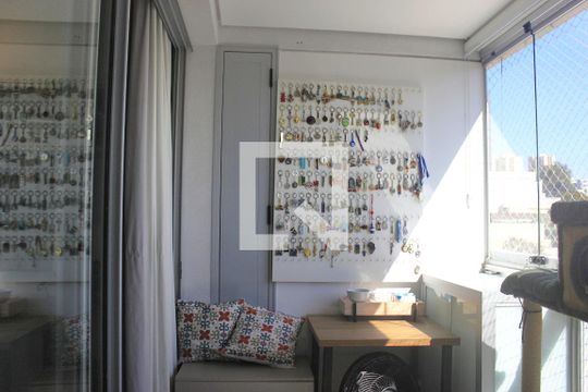 Varanda  de kitnet/studio para alugar com 1 quarto, 29m² em Macedo, Guarulhos