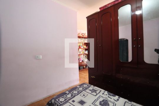 Suíte de casa à venda com 3 quartos, 240m² em Parque Sao Rafael, São Paulo