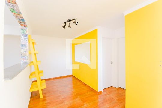 Sala de apartamento para alugar com 2 quartos, 44m² em Gopouva, Guarulhos