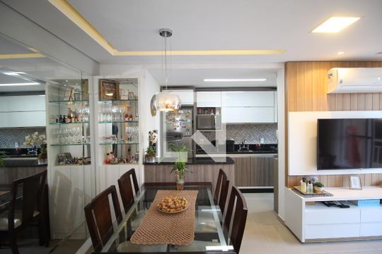 Sala de apartamento para alugar com 2 quartos, 57m² em Morro Santana, Porto Alegre
