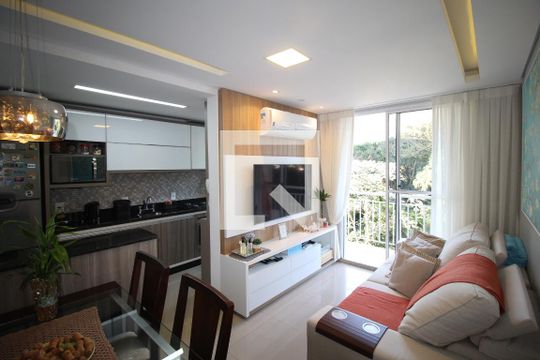 Sala de apartamento para alugar com 2 quartos, 57m² em Morro Santana, Porto Alegre