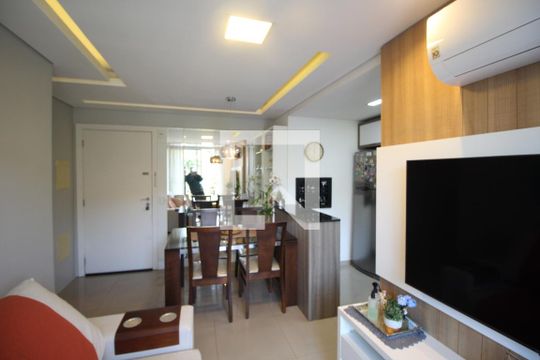 Sala de apartamento para alugar com 2 quartos, 57m² em Morro Santana, Porto Alegre